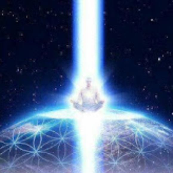 Meet your Posher, Lynn - Picture 1 of 1